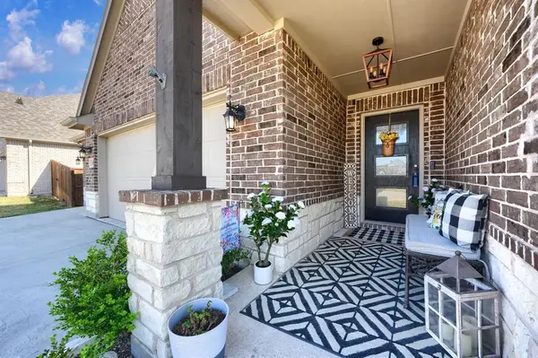 411 Spirehaven Drive, Fate, TX 75087