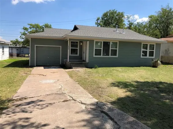 1705 Langford Street, Greenville, TX 75401
