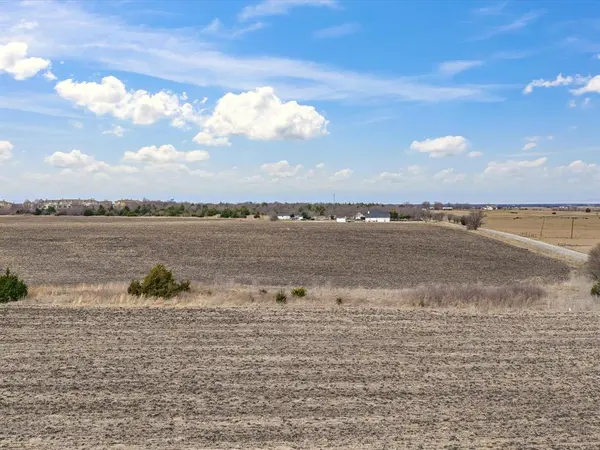 000 Fm 85, Ennis, TX 75119