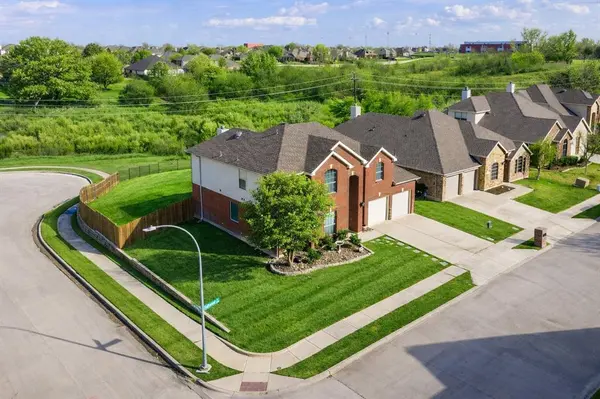 3048 Softwood Circle, Fort Worth, TX 76244