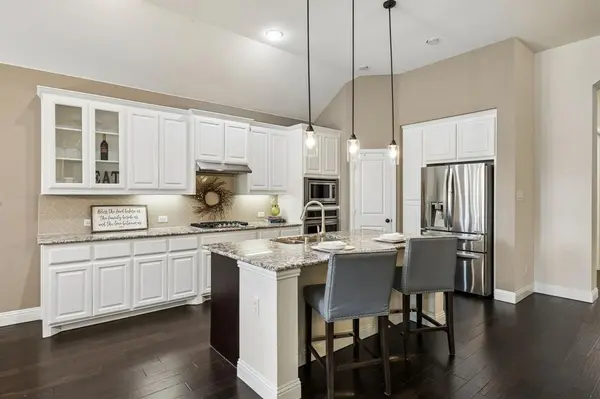 9708 Rexford Drive, Fort Worth, TX 76131