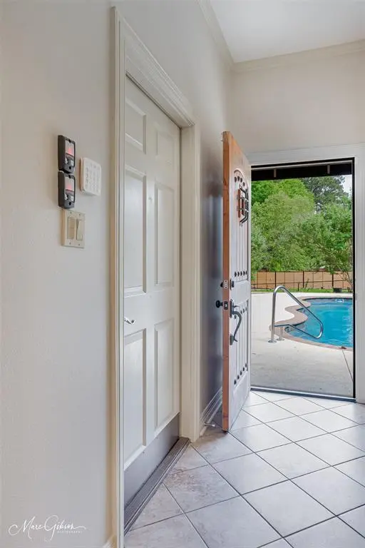 9692 Norris Ferry Road, Shreveport, LA 71106