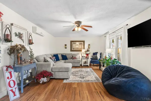 307 Brook LN, Concord, VA 24538