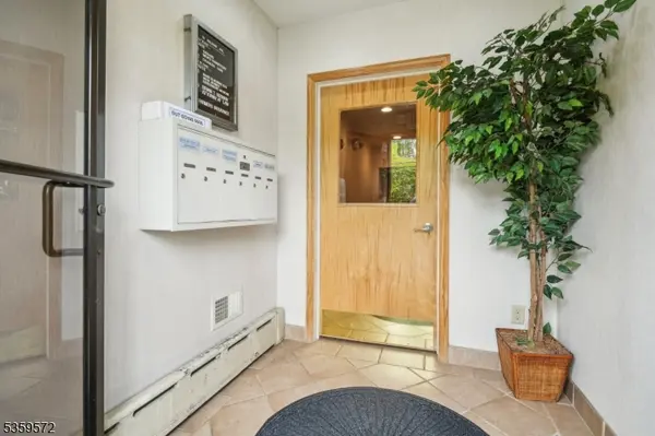 26 Millburn Ave, Springfield Twp., NJ 07081