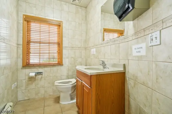 26 Millburn Ave Rm 6, Springfield Twp., NJ 07081