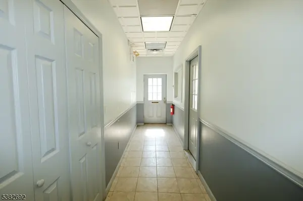 30 W Price St, Linden City, NJ 07036