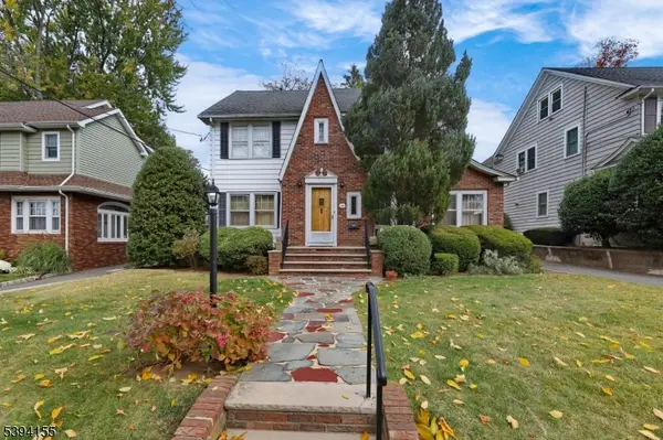 14 Laurel Ave, Clifton City, NJ 07012