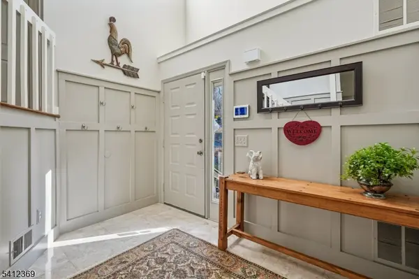 51 Mill Pond Rd, Woodland Park, NJ 07424