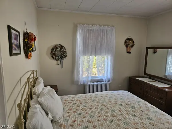 8219 Fulton Ave, Margate City, NJ 08402