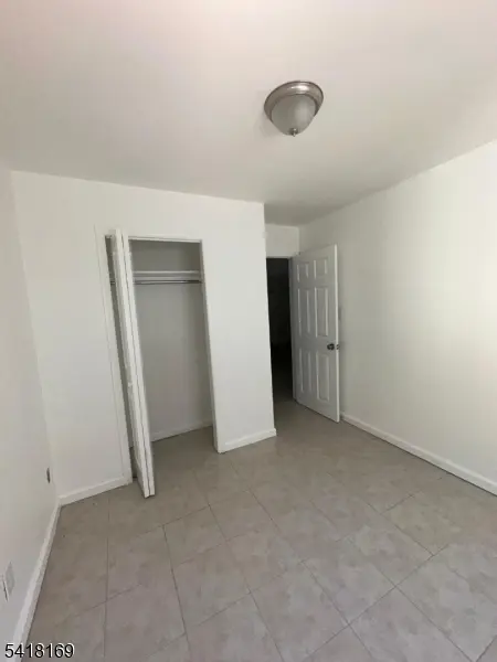 339 Ocean Ave, Jersey City, NJ 07305