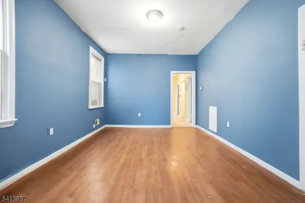 375 6Th Ave, Newark City, NJ 07107