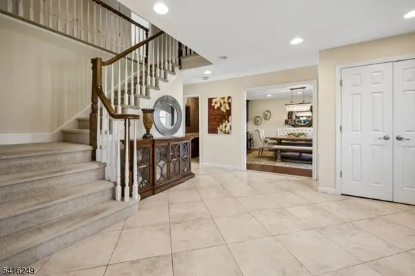 1 Dellmead Dr, Livingston Twp., NJ 07039