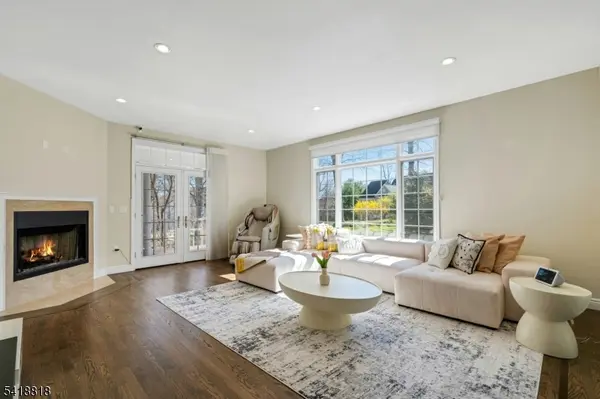 26 Sunset Rd, Livingston Twp., NJ 07039