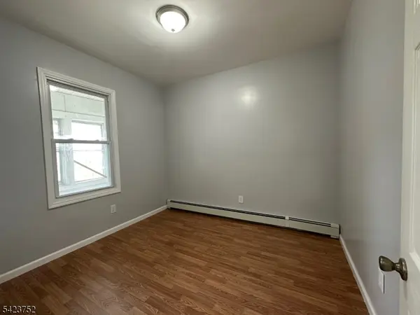 192 Edmund Ave, Paterson City, NJ 07502