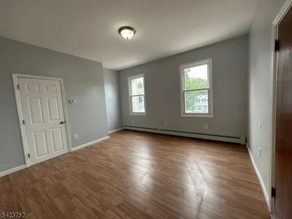 192 Edmund Ave, Paterson City, NJ 07502