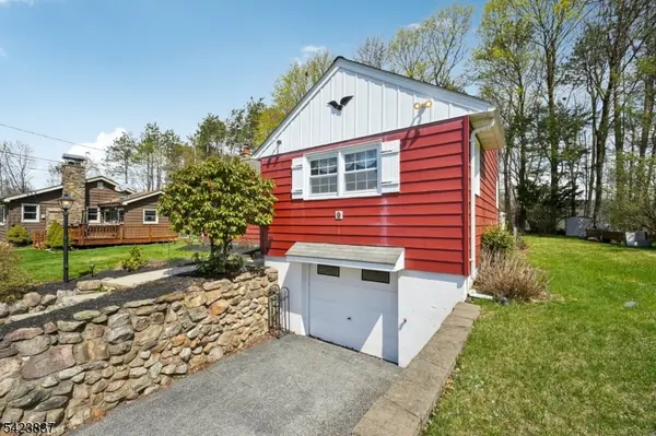 9 Cottonwood Ct, Hardyston Twp., NJ 07460