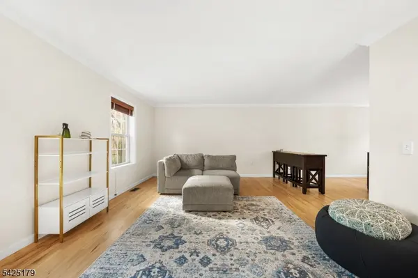 112 Peapack Road Unit 2 #2, Far Hills Boro, NJ 07931