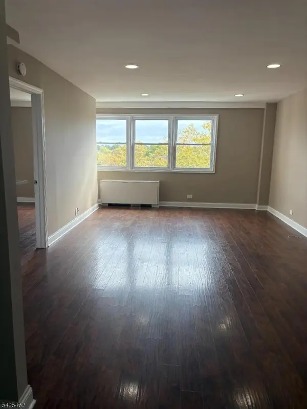 39 E 39Th St #503, Paterson City, NJ 07514