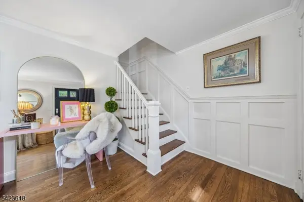 6 Lincoln Ave, Chatham Boro, NJ 07928