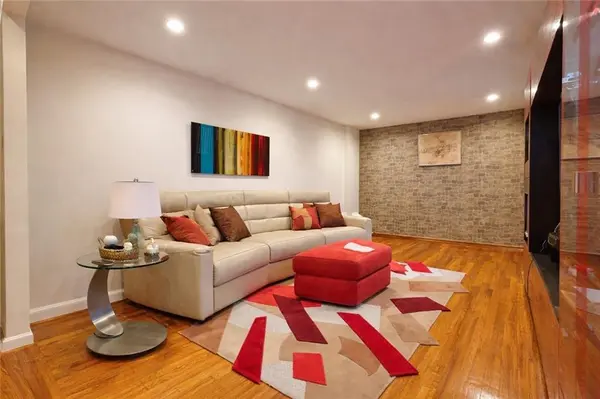 3105 Avenue V #2E, Brooklyn, NY 11229