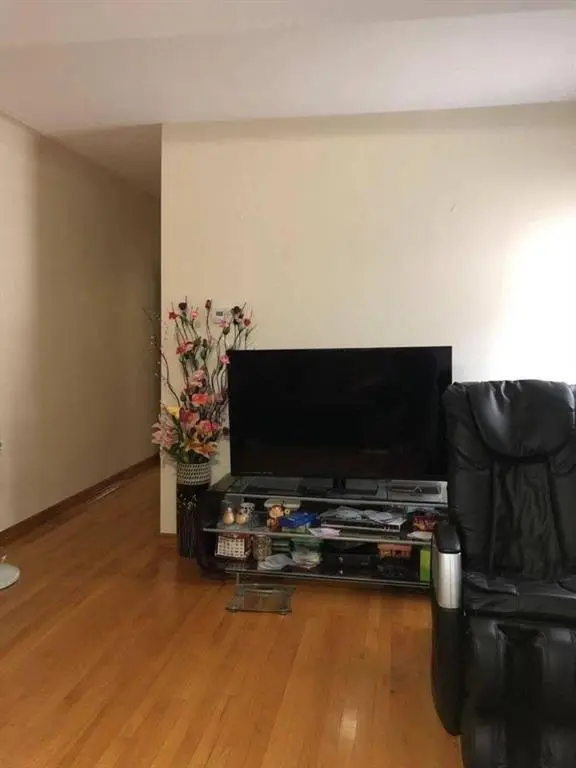 1539 West 5th ST, Brooklyn, NY 11204