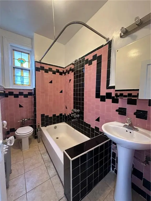 661 East 94th ST #2F, Brooklyn, NY 11236