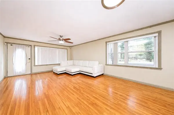 25 Amazon CT, Staten  Island, NY 10304