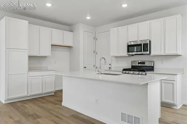 850 Tenebris PT, Colorado Springs, CO 80915