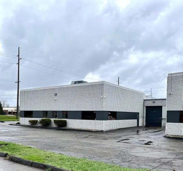 12792 Currie CT, Livonia, MI 48150