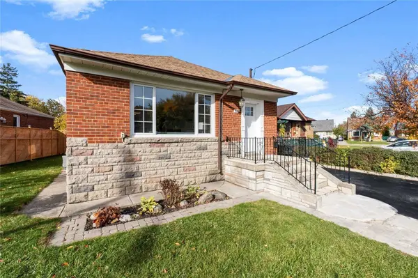 35 Archwood CRES #Main, Toronto E04, ON M1R 3M1
