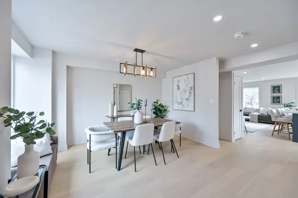 227 Warden AVE, Toronto E06, ON M1N 2Z6