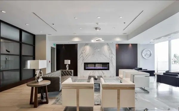 38 Lee Centre DR #706, Toronto E09, ON M1H 3J7