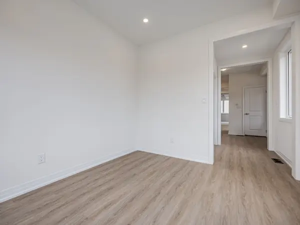 41 Robert Eaton AVE, Markham, ON L3S 0G3