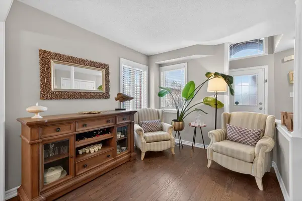 31 Rinaldo RD, Georgina, ON L4P 3X9