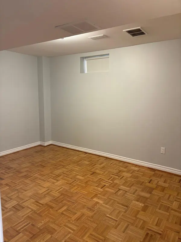 13 Beechgrove CRES #Bsmt, Markham, ON L3R 4Z1