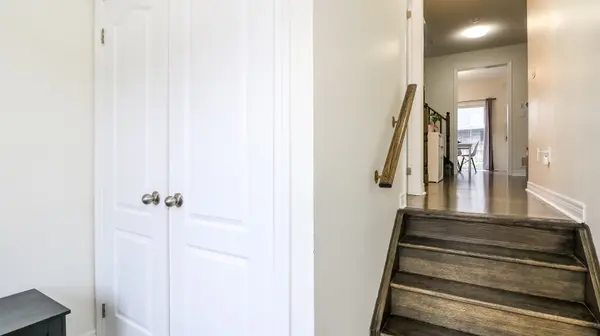 52 Snelgrove CRES, Barrie, ON L4N 6R6