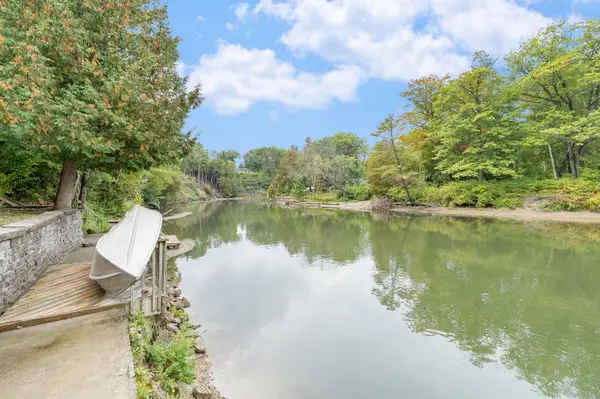 104 Knox RD E, Wasaga Beach, ON L9Z 2T5