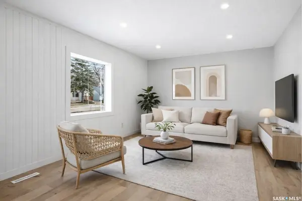 1736 McIntosh STREET, Regina, SK S4T 5C5