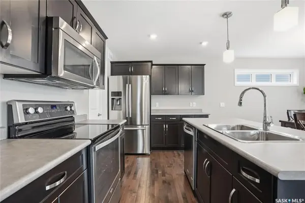 366 Kolynchuk MANOR, Saskatoon, SK S7T 0W4