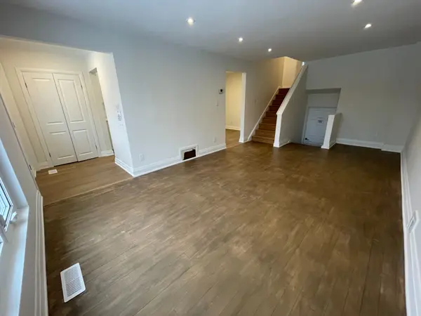 86 St Lucie DR #Main, Toronto W05, ON M9M 1T3