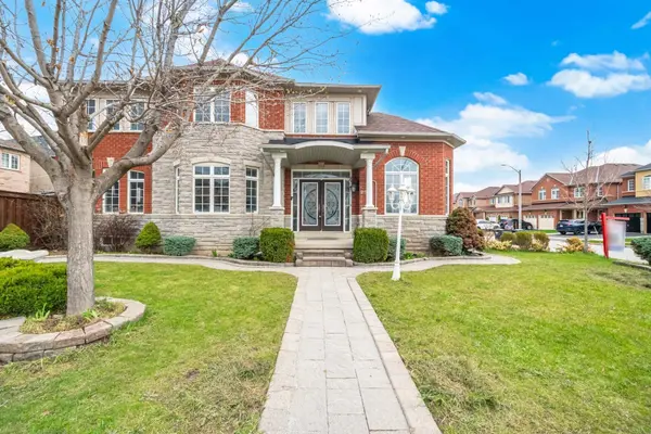26 Gorevale DR, Brampton, ON L6P 1N9