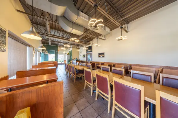 1706 Dundas ST E #1, Mississauga, ON L4X 1L7