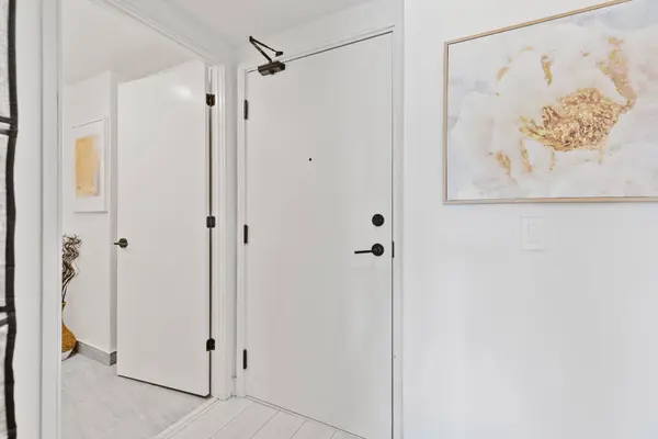 8010 Derry RD #TH 107, Milton, ON L9T 2X5