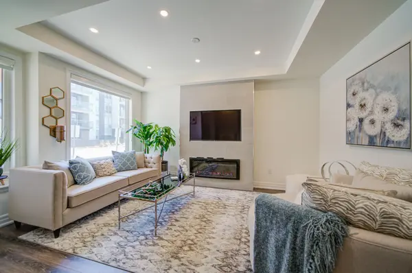 3023 Creekshore Common #31, Oakville, ON L6M 1L8