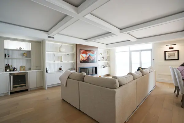 1477 Lakeshore RD #904, Burlington, ON L7S 1B5