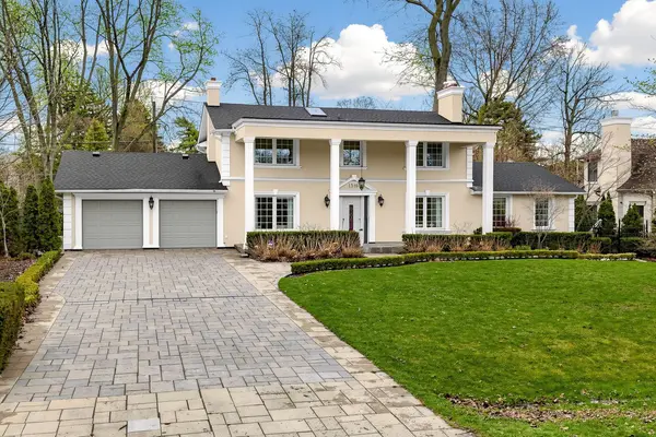 1316 Cambridge DR, Oakville, ON L6J 1S3