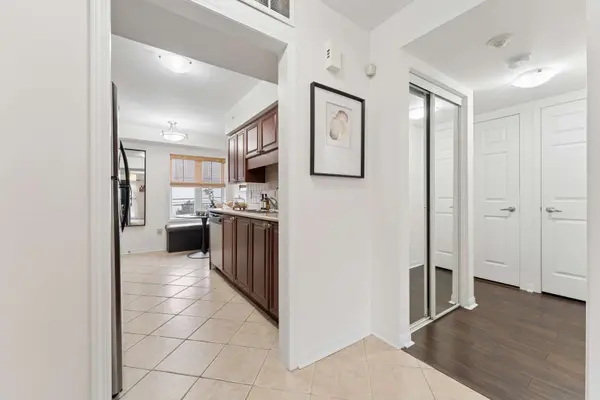 633 Dundas ST W #5, Mississauga, ON L5B 0B5