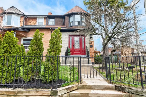 41 Greenlaw AVE, Toronto W03, ON M6H 3V7