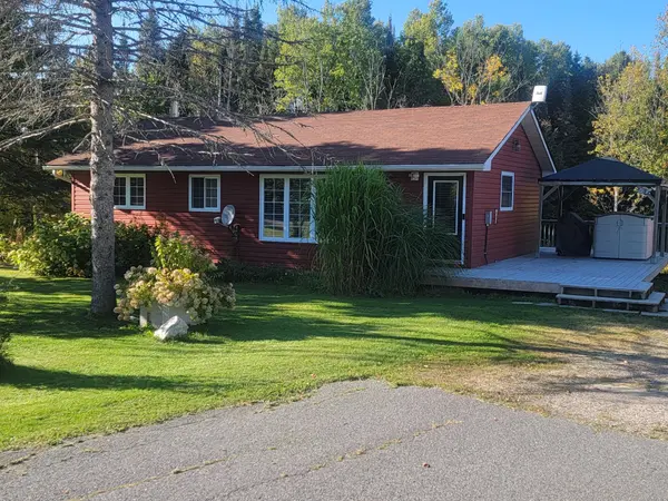 1 Christopher LN, Armour, ON P0A 1C0