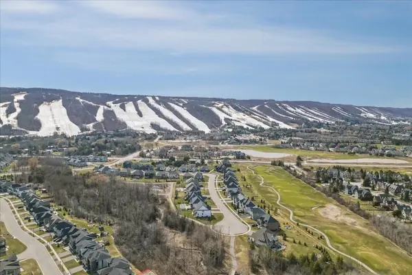 161 Springside CRES, Blue Mountains, ON L9Y 5L3